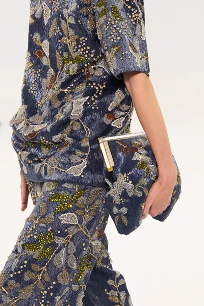 Look 33